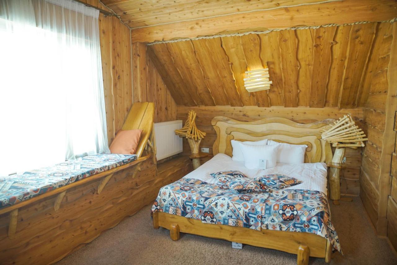 Stara Pravda Hotel - Vykrutasy Μπούκοβελ Εξωτερικό φωτογραφία
