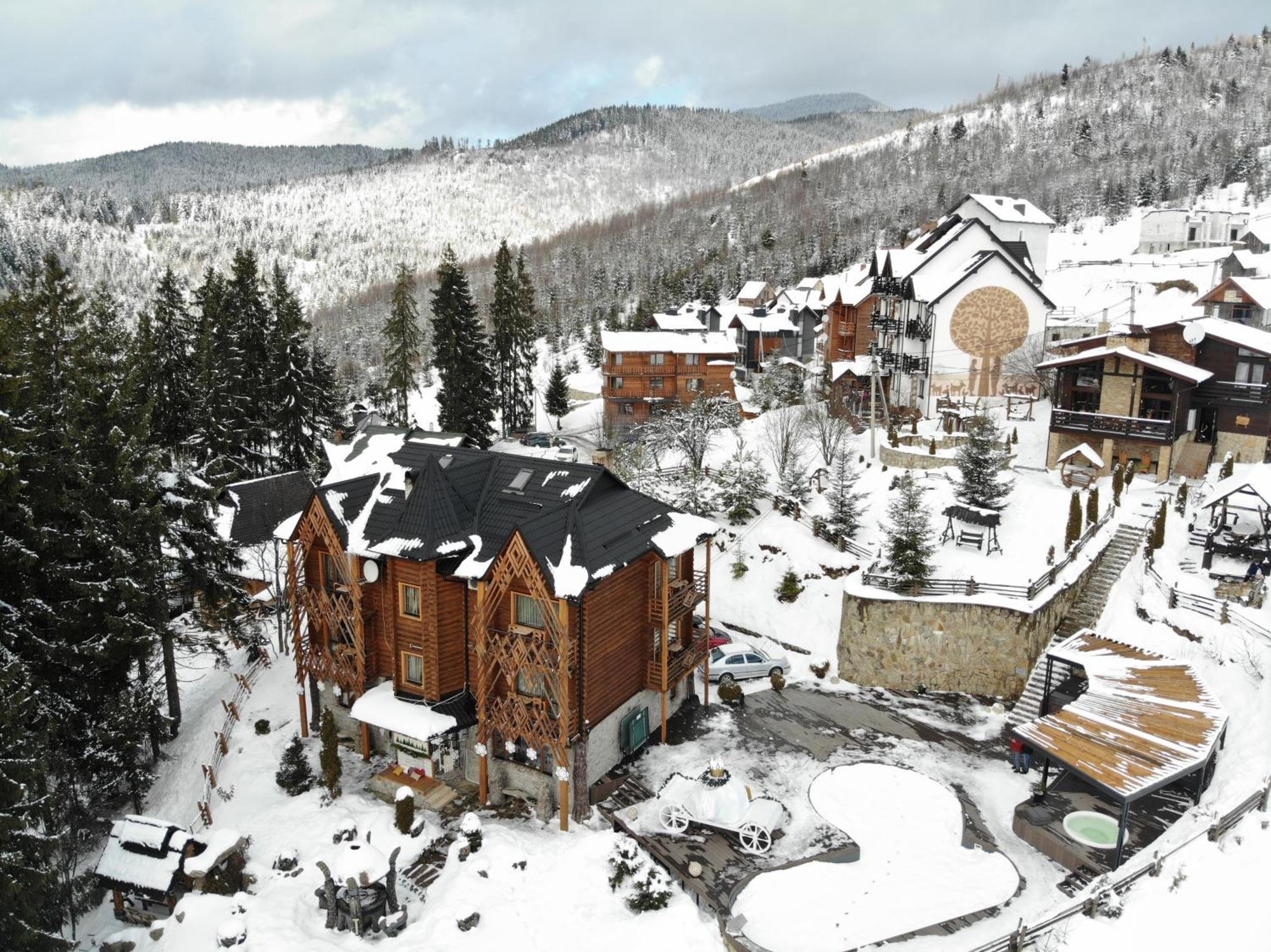 Stara Pravda Hotel - Vykrutasy Μπούκοβελ Εξωτερικό φωτογραφία